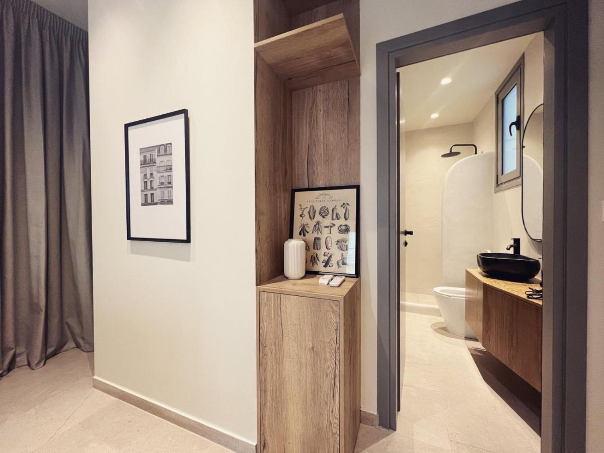 Luxurious Wooden Detail Flat In City Center Chalkís Exterior foto